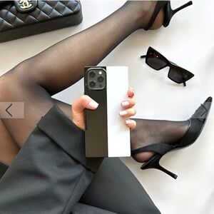 FLAUNT iPhone 15 Pro Case (magsafe!)